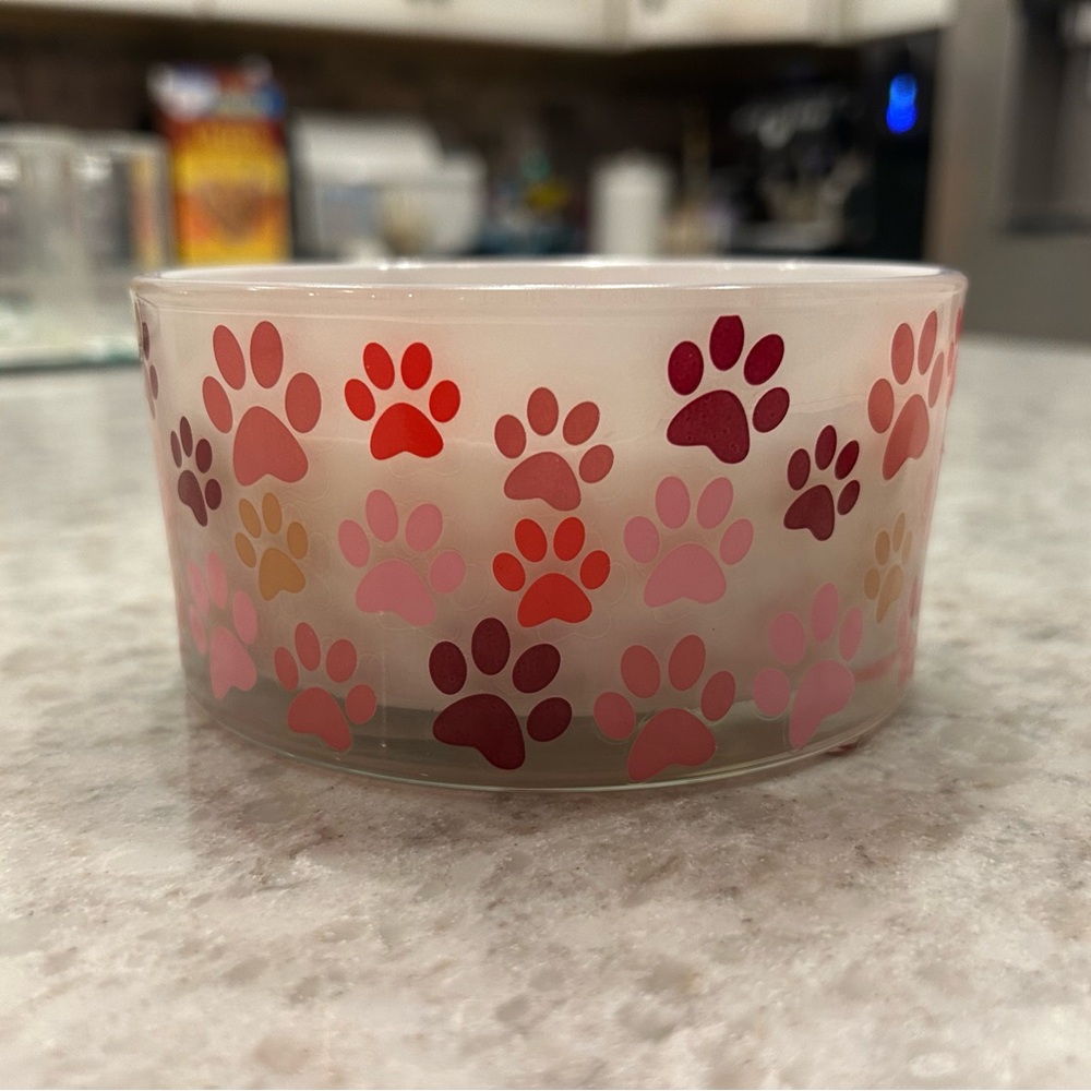 “New” Sand + Paws Colorful Paw Print Glass 10 oz Candle
